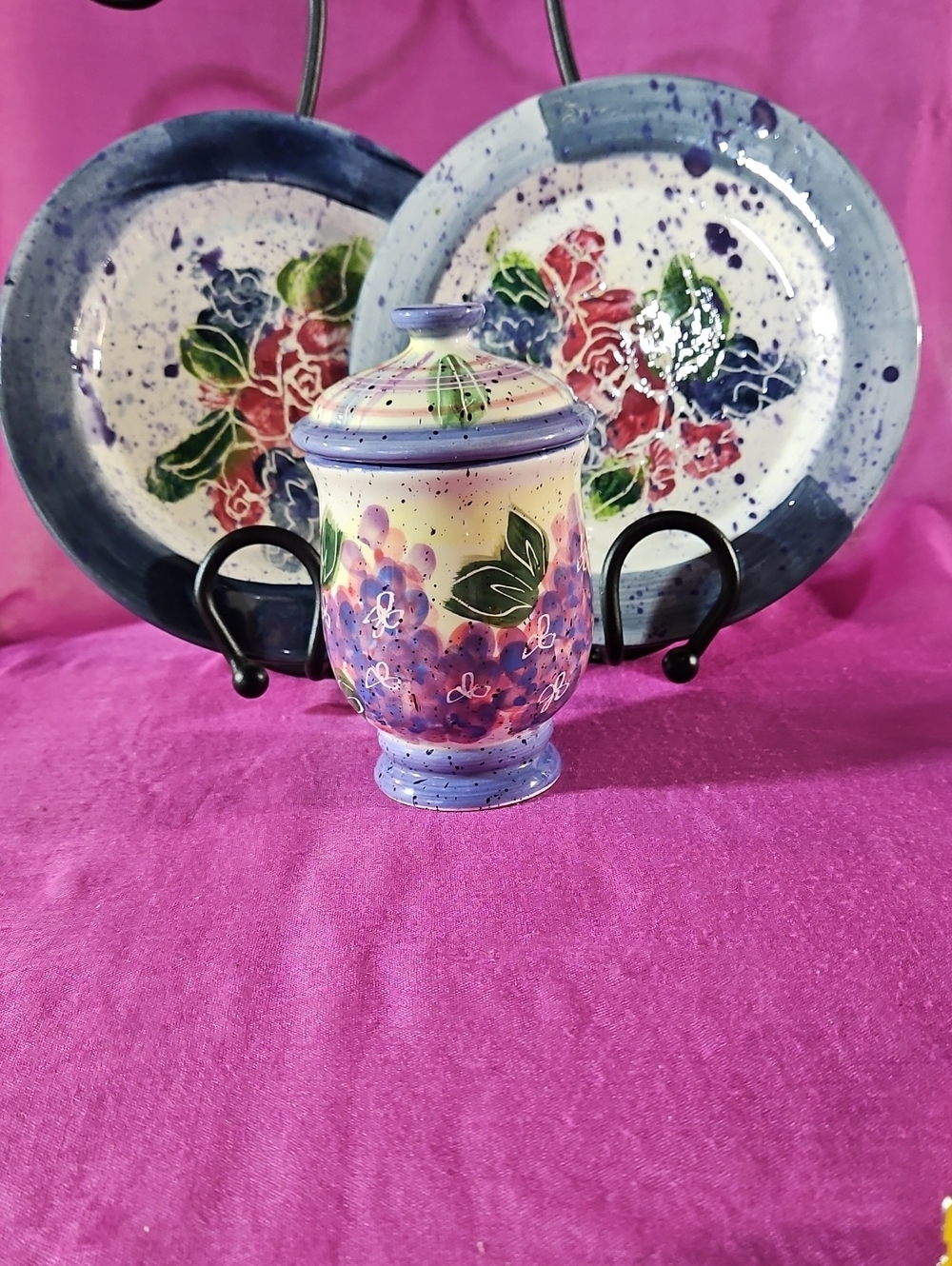 Vintage Julie Ueland Ceramics: 2 Backsplash Studio Plates & Enesco Canister/Jar